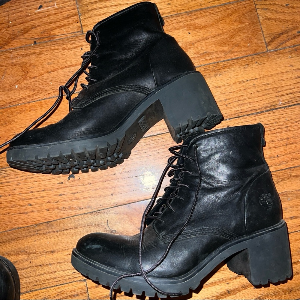 Timberland block heel lace up ankle boots